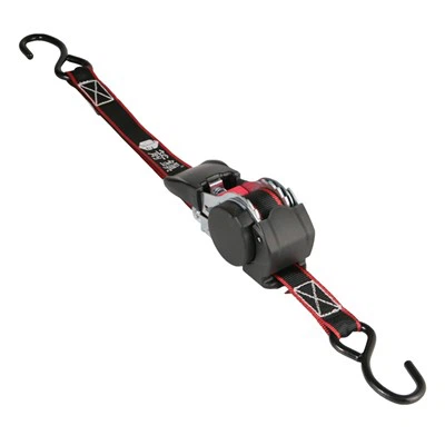 Comment utiliser les sangles à cliquet et les attaches sur un camion à plateau ?